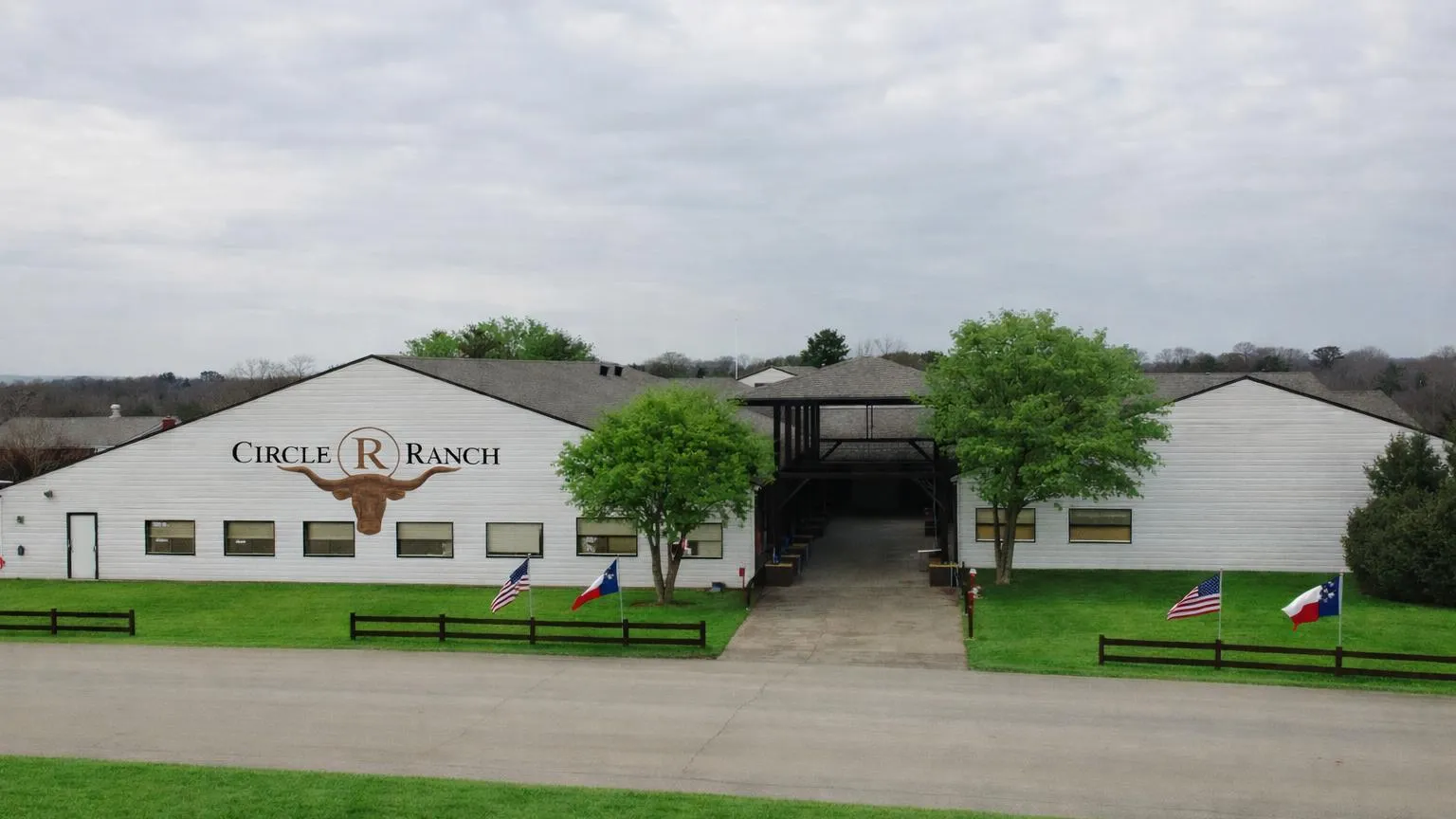 The Circle R Ranch building and sign